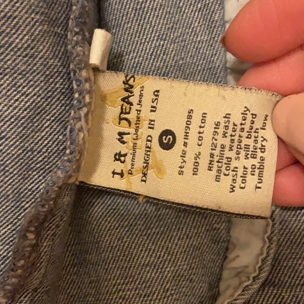 Distressed denim jean jacket - Picture 5 of 9